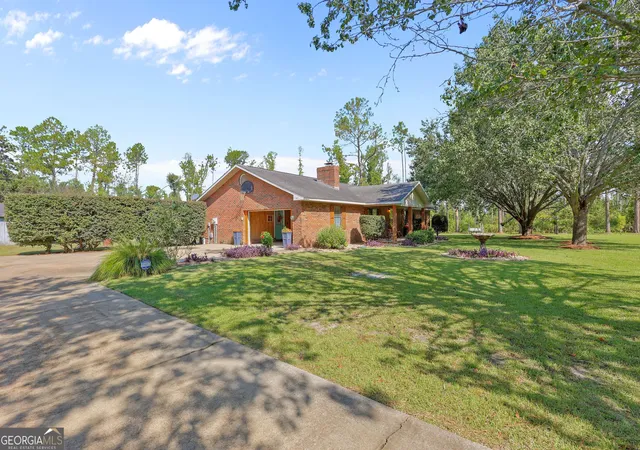 Photo 3 of Single family home for sale at 142 Sunfish Rd, Alma, GA 31510 | MLS# 10832484 | Listing updated on 2026-09-08