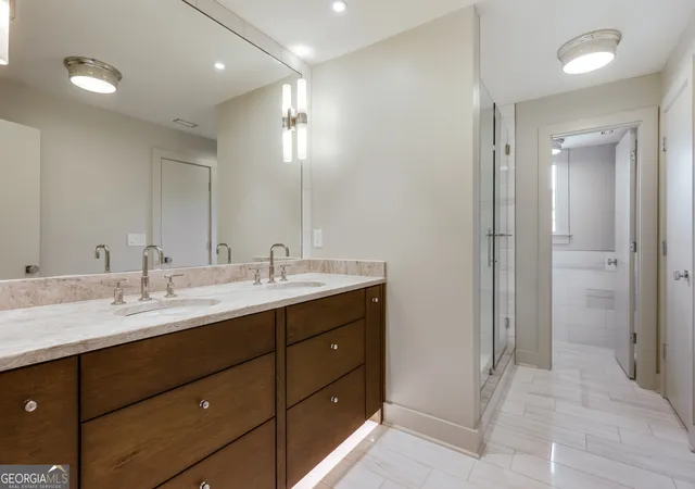 2nd image of 1554 Lumpkin St, Athens, GA 30605