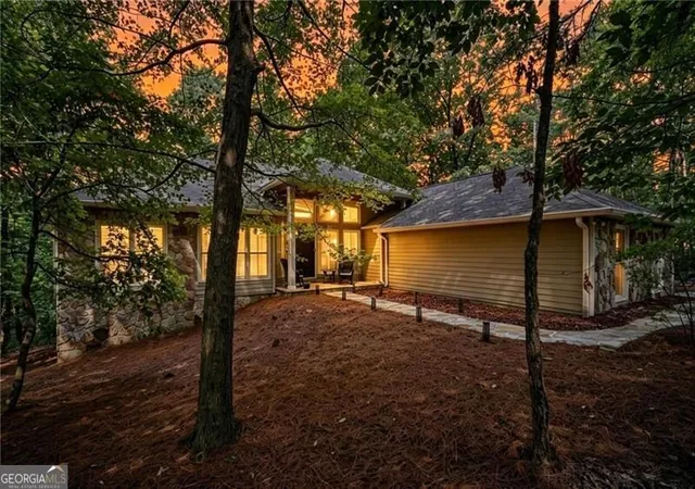 image of 523 Cherokee Trl, Jasper, GA 30143 | MLS# 10819529
