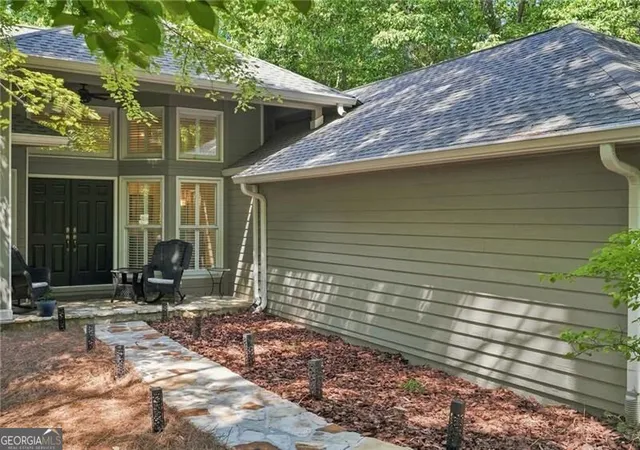 image of 523 Cherokee Trl, Jasper, GA 30143 | MLS# 10819529