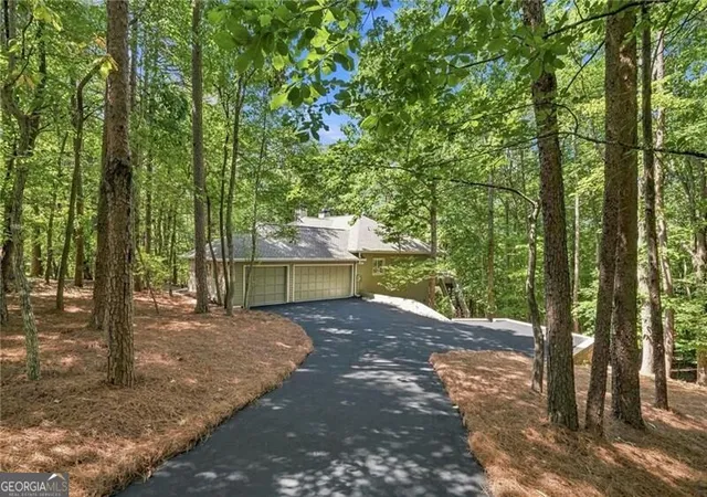 image of 523 Cherokee Trl, Jasper, GA 30143 | MLS# 10819529