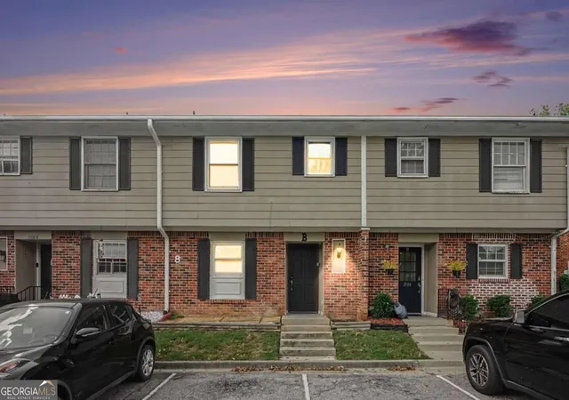 Photo 1 of Townhouse for sale at 2100 Kings Gate Cir #8B, Snellville, GA 30078 | MLS# 10879045 | Listing updated on 2026-10-29