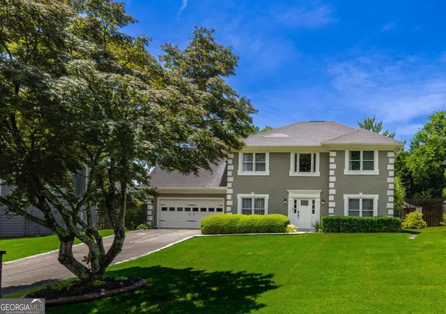 1st image of 11840 Aspen Forest Dr, Johns Creek, GA 30005 | MLS# 10805091