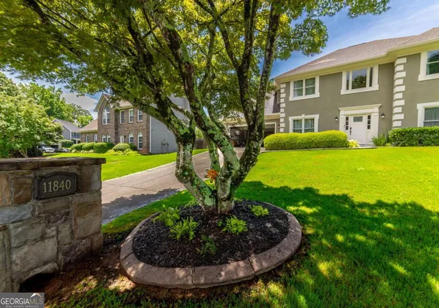 Photo 3 of Single family home for sale at 11840 Aspen Forest Dr, Johns Creek, GA 30005 | MLS# 10805091 | Listing updated on 2026-09-17
