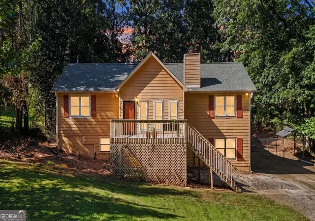 1st image of 2276 Mohawk Trl, Acworth, GA 30102 | MLS# 10830090
