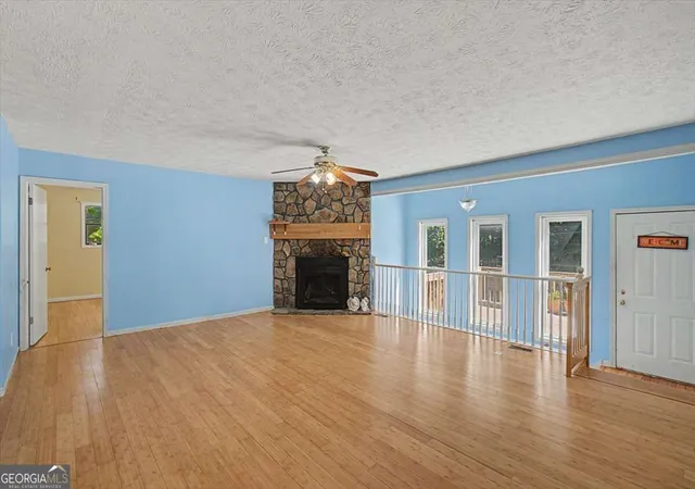 3rd image of 2276 Mohawk Trl, Acworth, GA 30102 | MLS# 10830090