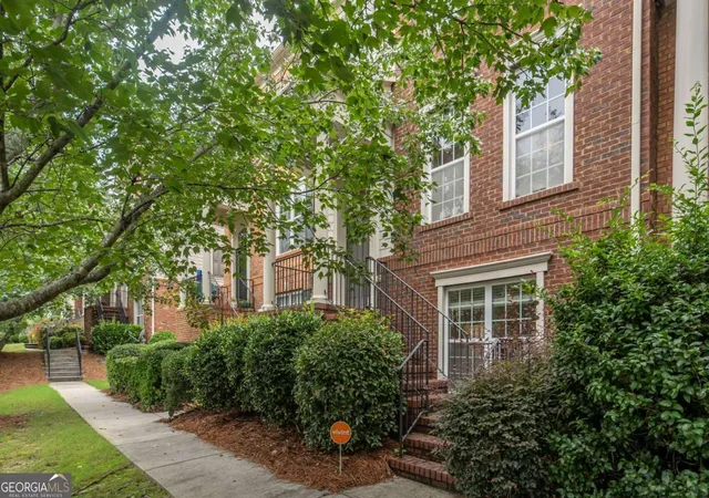 Photo 2 of Townhouse for sale at 2450 Natoma Ct Se #11, Smyrna, GA 30080 | MLS# 10822893 | Listing updated on 2026-10-10