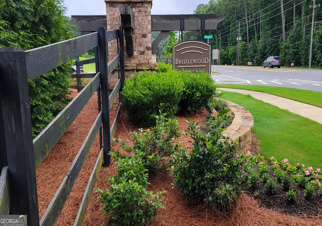 Photo 3 of Single family home for sale at 136 Verona Dr, Cartersville, GA 30120 | MLS# 10777578 | Listing updated on 2026-08-21
