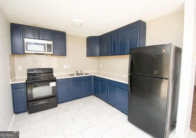 Listing Photo 4 - Condo for sale in building located at 2585 Golfview Ter, Conyers, GA 30013