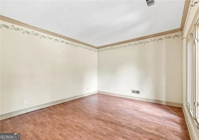 Photo 3 of Single family home for sale at 12110 Willow Run Rd, Roswell, GA 30075 | MLS# 10835999 | Listing updated on 2026-09-13