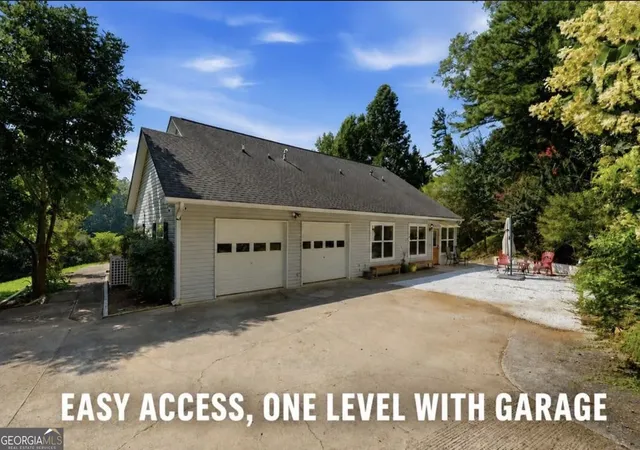 Photo 3 of Single family home for sale at 201 Talona Lake Ter, Ellijay, GA 30536 | MLS# 10820025 | Listing updated on 2026-08-19