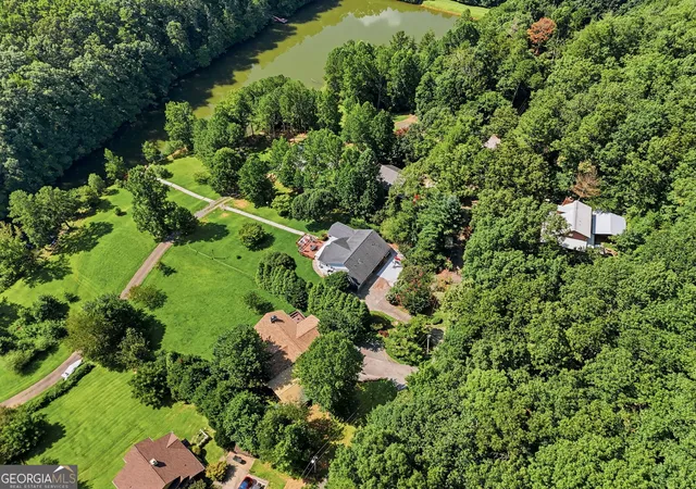 Photo 4 of Single family home for sale at 201 Talona Lake Ter, Ellijay, GA 30536 | MLS# 10820025 | Listing updated on 2026-08-19