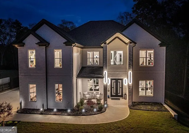 Photo 2 of Mansion for sale at 1017 Fleeman Rd, Hoschton, GA 30548 | MLS# 10703721 | Listing updated on 2026-08-07