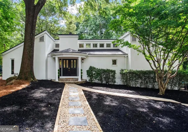 Photo 1 of Single family home for sale at 4321 King Springs Rd Se, Smyrna, GA 30082 | MLS# 10820803 | Listing updated on 2026-08-20