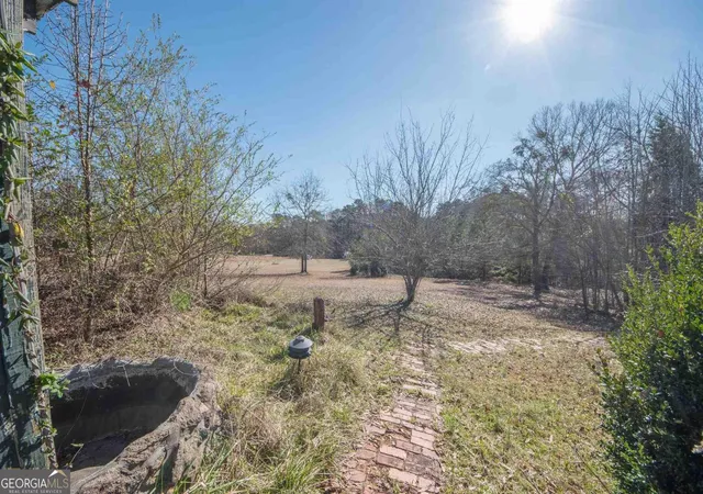 Photo 4 of Single family home for sale at 3861 Newnan Rd, Griffin, GA 30223 | MLS# 10615701 | Listing updated on 2026-09-04