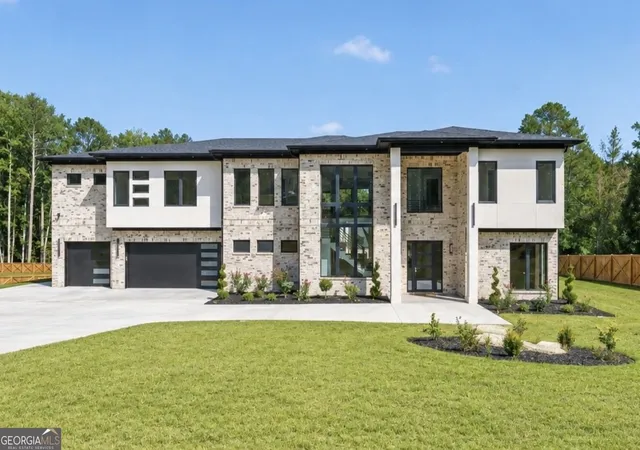 Photo 1 of Mansion for sale at 1556 Ewing Chapel Rd, Dacula, GA 30019 | MLS# 10876098 | Listing updated on 2026-10-26