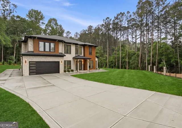 Photo 2 of Mansion for sale at 1563 Whitley Rd, Dacula, GA 30019 | MLS# 10772259 | Listing updated on 2026-09-14