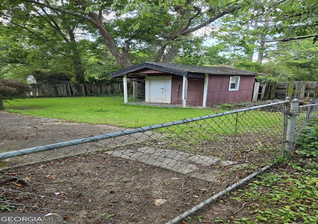 2nd image of 1702 Cardinal Rd, Jonesboro, GA 30238 | MLS# 10801301