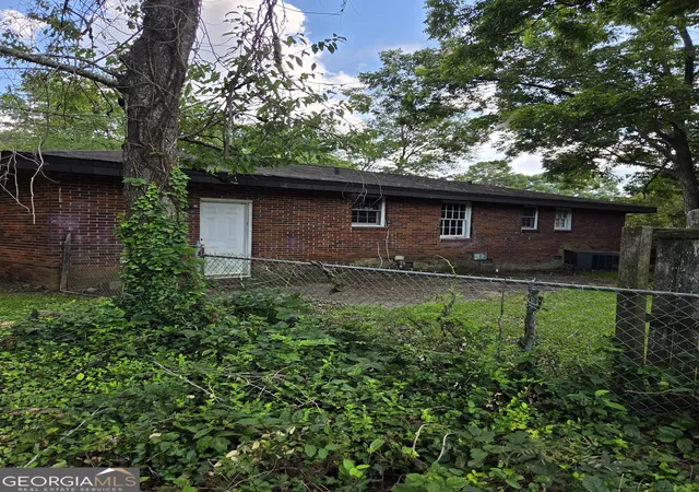 3rd image of 1702 Cardinal Rd, Jonesboro, GA 30238 | MLS# 10801301