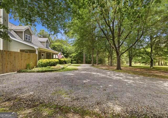 Photo 3 of Sale Pending at 284 Poplar Crk Rd, Stephens, GA 30667 | MLS# 10791100 | Listing updated on 2026-09-14