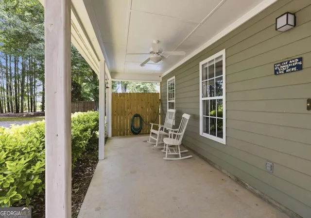 Photo 4 of Sale Pending at 284 Poplar Crk Rd, Stephens, GA 30667 | MLS# 10791100 | Listing updated on 2026-09-14