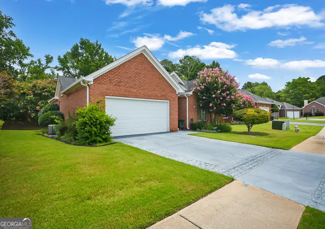 2nd image of 7650 Livingston Dr, Jonesboro, GA 30236 | MLS# 10804704