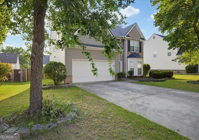 Photo 2 of Single family home for sale at 3246 Shady Valley Ln, Loganville, GA 30052 | MLS# 10803651 | Listing updated on 2026-10-05