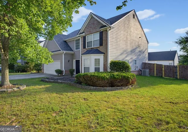 Photo 3 of Single family home for sale at 3246 Shady Valley Ln, Loganville, GA 30052 | MLS# 10803651 | Listing updated on 2026-10-05