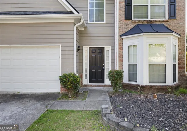 Photo 3 of Single family home for sale at 3246 Shady Valley Ln, Loganville, GA 30052 | MLS# 10803651 | Listing updated on 2026-10-05