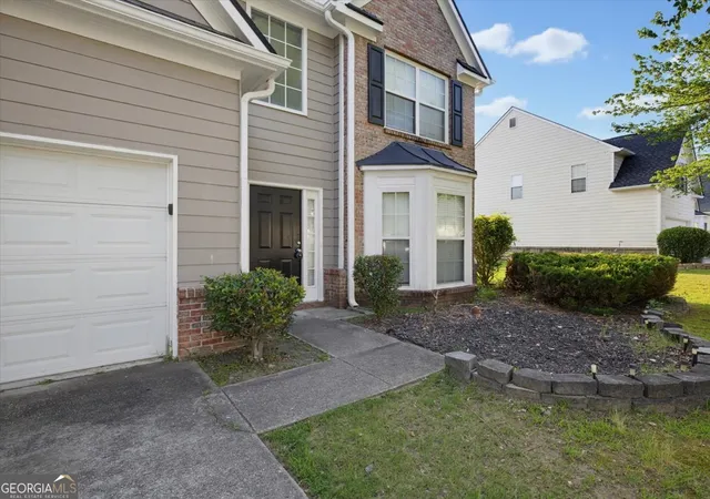 Photo 4 of Single family home for sale at 3246 Shady Valley Ln, Loganville, GA 30052 | MLS# 10803651 | Listing updated on 2026-10-05