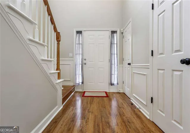 Photo 3 of Single family home for sale at 4905 Weathervane Dr, Alpharetta, GA 30022 | MLS# 10758031 | Listing updated on 2026-09-10