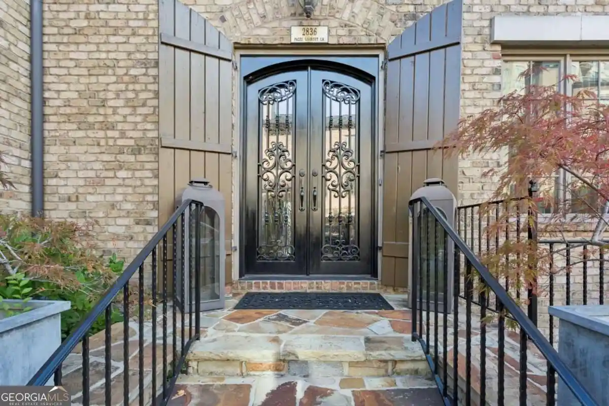 Townhouse for sale at 2836 Paces Lookout Ln SE #3, Atlanta, GA 30339 | MLS# 10882340