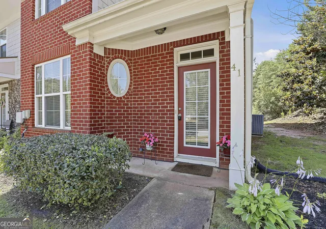 4th image of 41 Newnan Lakes Dr, Newnan, GA 30263 | MLS# 10780581