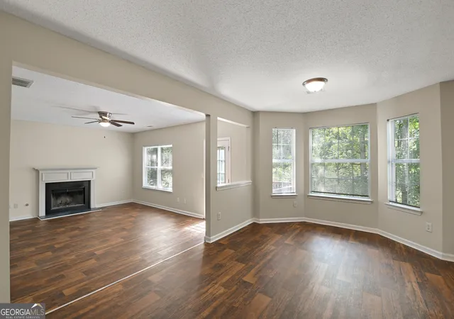 Photo 2 of Sale Pending at 310 Espana St, Atlanta, GA 30349 | MLS# 10597015 | Listing updated on 2025-10-31