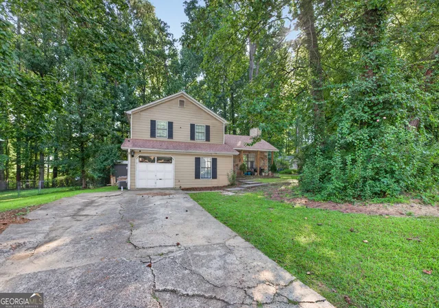 Photo 2 of Single family home for sale at 4971 Sugar Creek Dr, Sugar Hill, GA 30518 | MLS# 10834870 | Listing updated on 2026-09-28