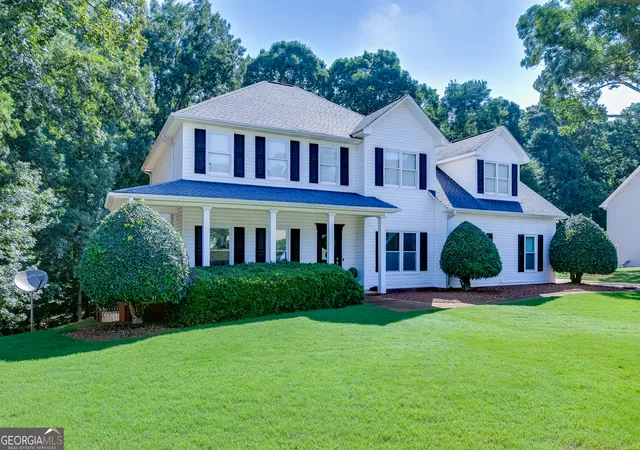 Photo 2 of Single family home for sale at 4020 Derby Dr, Gainesville, GA 30507 | MLS# 10808764 | Listing updated on 2026-09-16