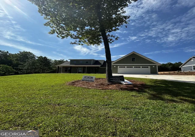 Photo 1 of Single family home for sale at 324 West Lakeview, Milledgeville, GA 31061 | MLS# 10729733 | Listing updated on 2026-08-28