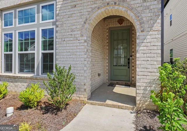 Photo 2 of Single family home for sale at 2812 Girard Ln, Duluth, GA 30097 | MLS# 10802787 | Listing updated on 2026-08-13