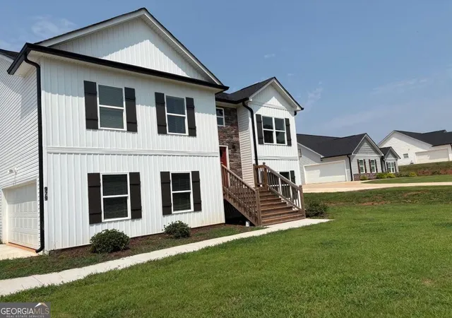 1st image of 979 Dortch Rd, Eastanollee, GA 30538 | MLS# 10798242