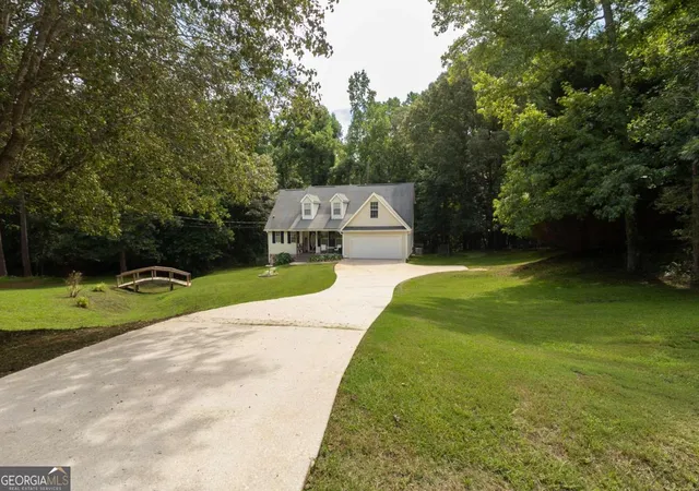 Photo 1 of Single family home for sale at 116 Duncans Ml Dr, Locust Grove, GA 30248 | MLS# 10794888 | Listing updated on 2026-10-09