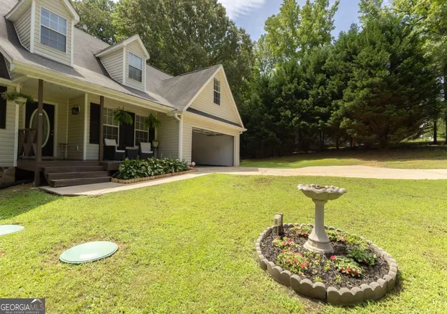 Photo 4 of Single family home for sale at 116 Duncans Ml Dr, Locust Grove, GA 30248 | MLS# 10794888 | Listing updated on 2026-10-09
