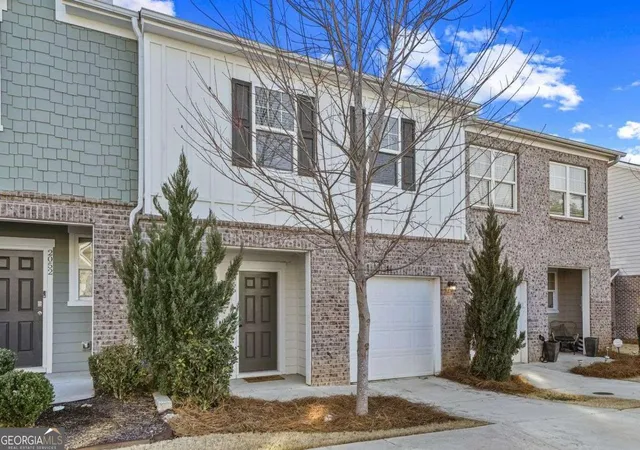 2nd image of 2056 Wildflower Wy, Conyers, GA 30012 | MLS# 10781055