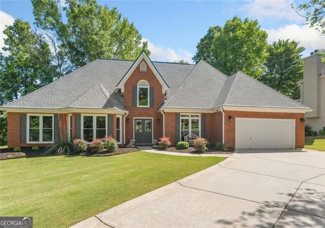 image of 1905 Broadwell Oaks Dr, Alpharetta, GA 30004 | MLS# 10815314