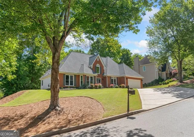 image of 1905 Broadwell Oaks Dr, Alpharetta, GA 30004 | MLS# 10815314