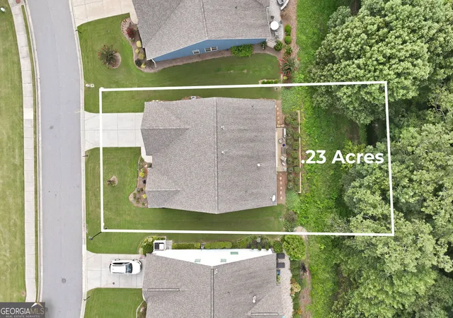 Photo 3 of Single family home for sale at 5910 Stellata Cir, Cumming, GA 30028 | MLS# 10723772 | Listing updated on 2026-09-17