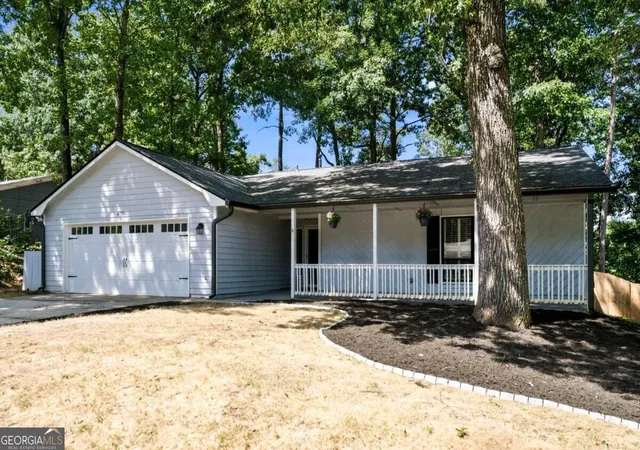 Photo 2 of Single family home for sale at 4771 Pinefield Dr Nw, Acworth, GA 30102 | MLS# 10829816 | Listing updated on 2026-09-14