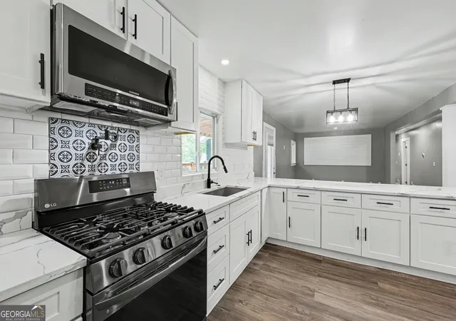 Photo 4 of Single family home for sale at 91 Denna Pl, Alpharetta, GA 30009 | MLS# 10812365 | Listing updated on 2026-09-14