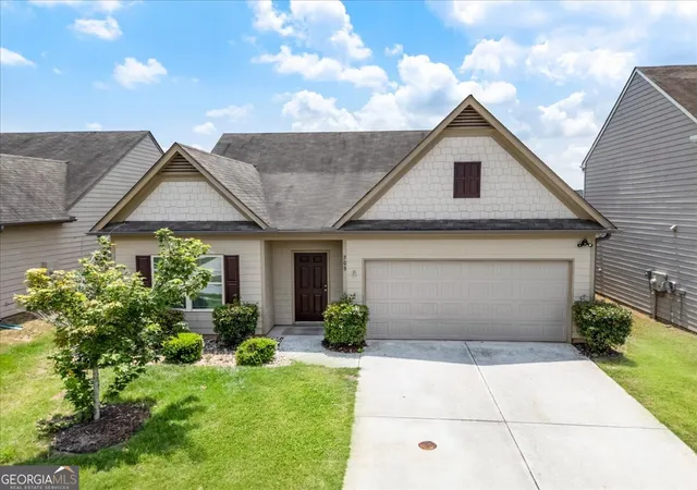 1st image of 703 Independence Ave, Pendergrass, GA 30567 | MLS# 10798392