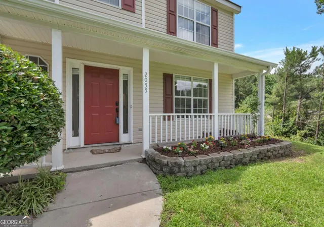 2nd image of 2055 Amberly Glen Wy, Dacula, GA 30019 | MLS# 10791143