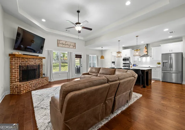 Photo 4 of Single family home for sale at 23 E Hill St, Newnan, GA 30263 | MLS# 10725836 | Listing updated on 2026-07-29